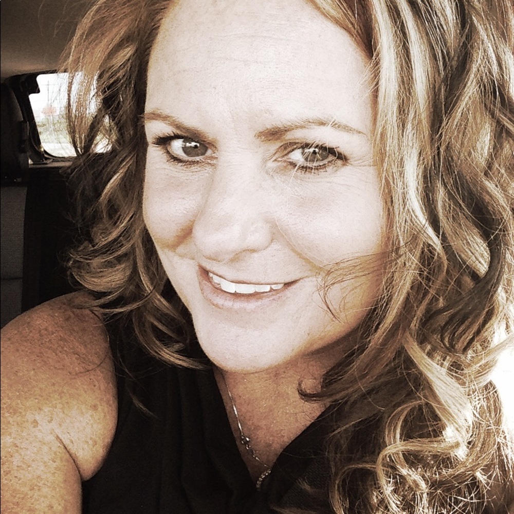 Meet your Posher, Julie